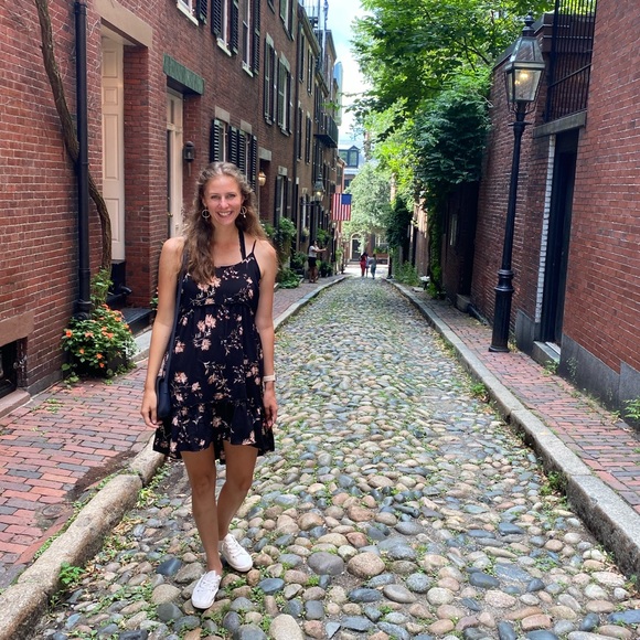 Meet your Posher, Mary Catherine - Picture 2 of 4